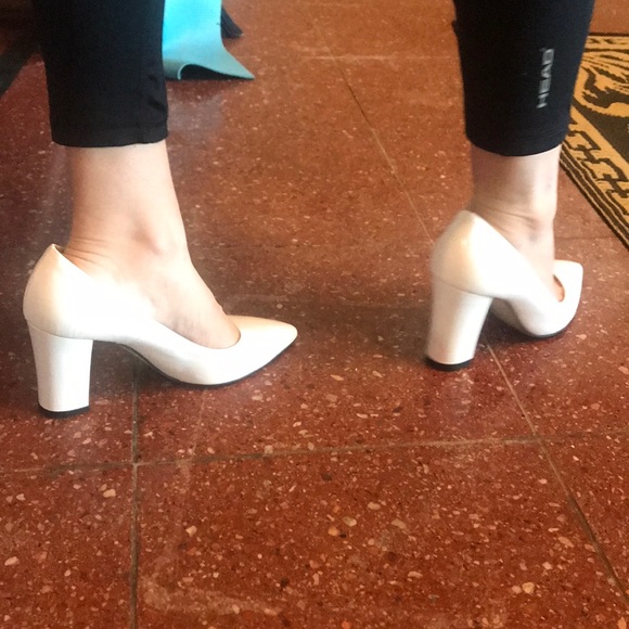 Pretty small shoes London - Picture 3 of 4